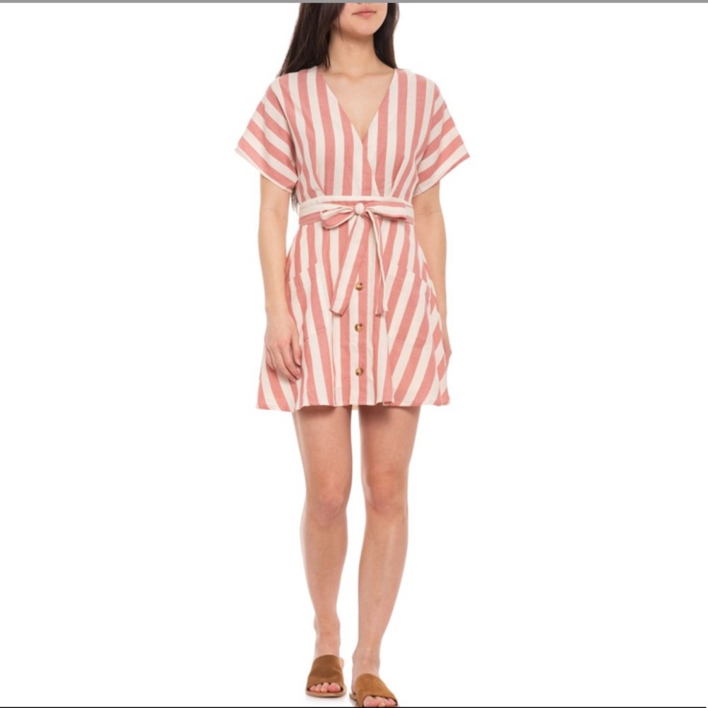 ❌SOLD❌BNWOT MOON RIVER Button-Front Tie Mini Dress